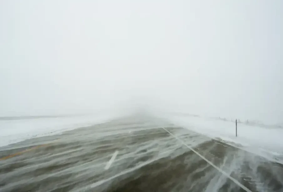 امریکا میں شدید برفباری،سڑکیں بند، پروازیں منسوخ