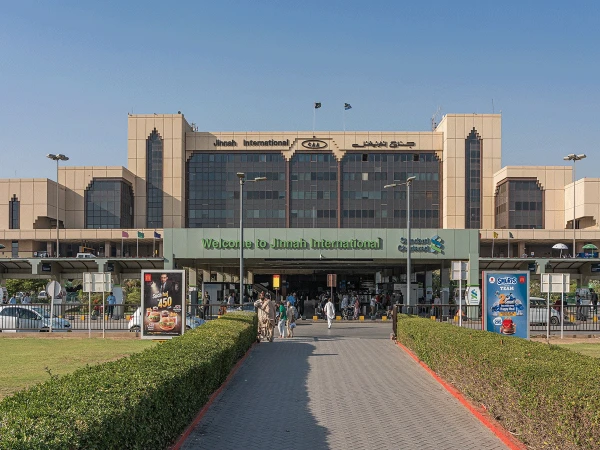 کراچی ائیرپورٹ ؛ بین الاقوامی قانون کی کھلی خلاف ورزی جاری