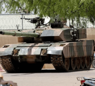 صدارتی محل پر حملہ، 18 حملہ آوروں سمیت 19 افراد مارے گئے 8 صدارتی محل پر حملہ، 18 حملہ آوروں سمیت 19 افراد مارے گئے