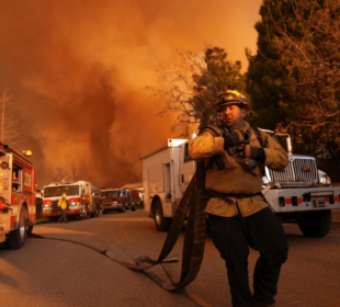 ہمیں قدرت سےرحم کی ضرورت ہے، سربراہ کیلیفورنیافائرڈیپارٹمنٹ 10 ہمیں قدرت سےرحم کی ضرورت ہے، سربراہ کیلیفورنیافائرڈیپارٹمنٹ