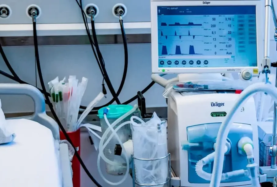 پاکستان نےپہلاسستاترین وینٹی لیٹر تیارکرلیا