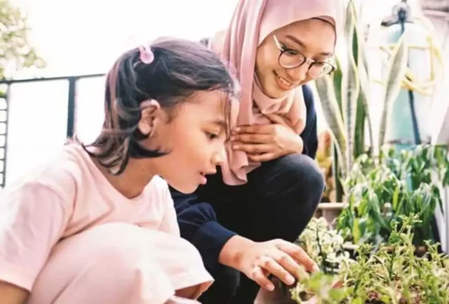 والدین کی یہ عادتیں بچوں کےذہن کوکمزورکردیتی ہیں