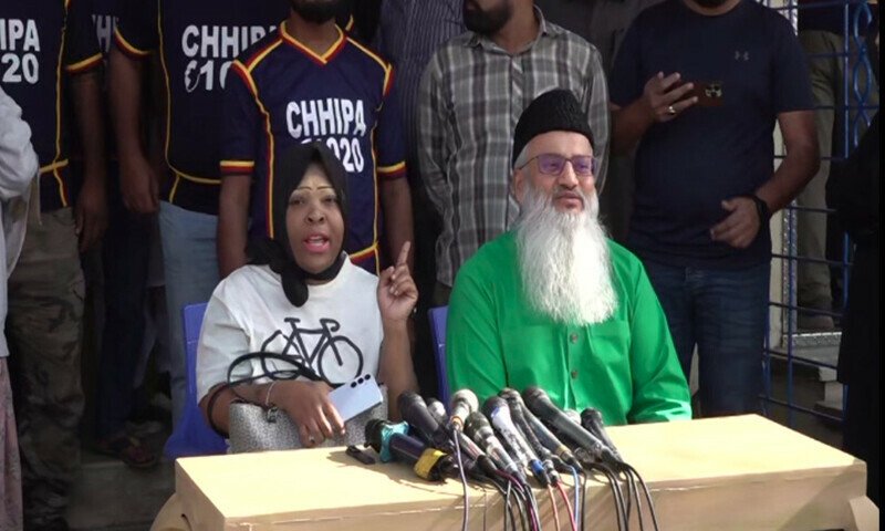 پاکستانی لڑکےکی محبت میں مبتلا امریکی خاتون کانیامطالبہ