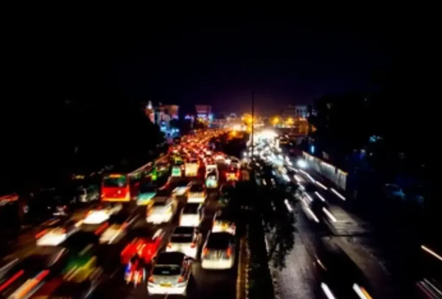 ہائی وے پر اچانک درجنوں گاڑیاں پنکچر ہونے کی وجہ سامنے آگئی