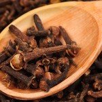 لونگ سردیوں میں گرم رکھنے میں کسطرح مدد کرتی ہے؟