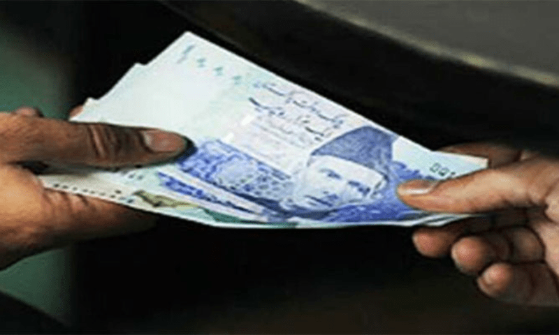 پولیس اہلکاروں نے کال سینٹرز سے بھتہ لینا شروع کردیا