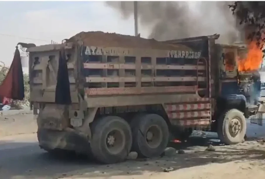 ڈمپرنےکراچی میں مزیدتین افرادکوہلاک کردیا