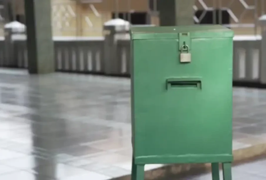 چوری سے تنگ آکرامام مسجدنےگلےمیں کرنٹ چھوڑ دیا