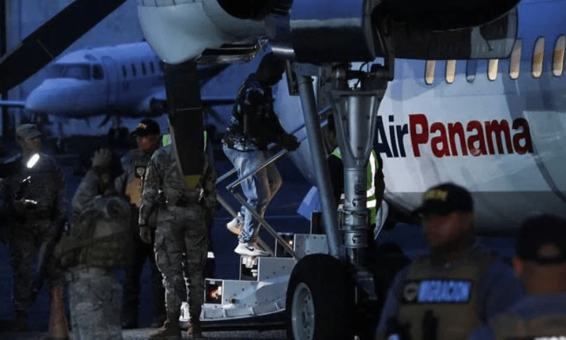 پاکستانیوں سمیت 119 تارکین وطن کا جہاز پاناما پہنچ گیا