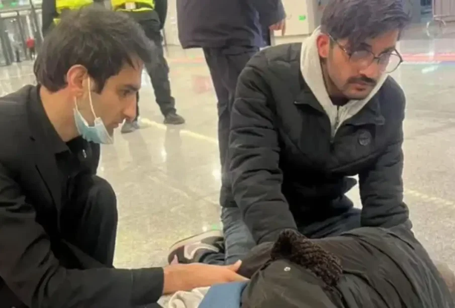 چین نےپاکستانی طالب علم کوہیروقراردےدیا