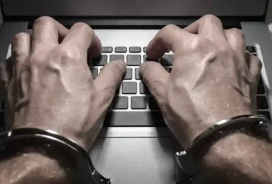 پیکاقانون کا کلہاڑا چلنےلگا ، چودہ مقدمات درج