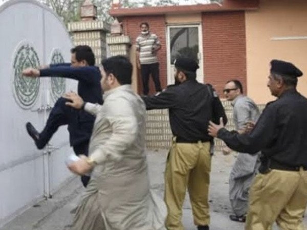 سندھ ہاؤس پرحملہ، ملزمان کےوارنٹ جاری کردئیےگئے