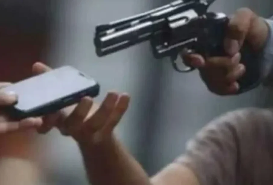 ڈکیتی کےخلاف مزاحمت پرفائرنگ سےتیس سالہ نوجوان ہلاک 1 ڈکیتی کےخلاف مزاحمت پرفائرنگ سےتیس سالہ نوجوان ہلاک