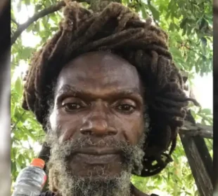 وقت میں سفر کرنےوالےشخص کی 2025 کیلئے خوفناک پیشگوئیاں