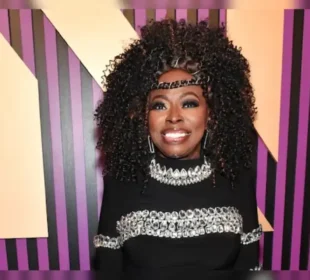 گریمی ایوارڈکےلیےنامزدگلوکارہ کارحادثےمیں ہلاک