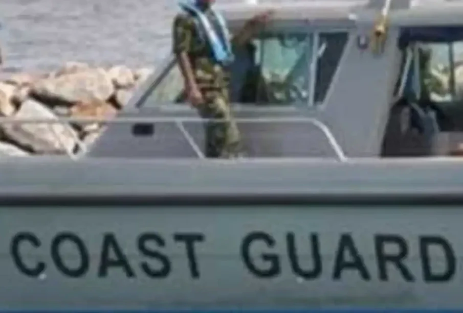 کوسٹ گارڈز اورمنشیات فروشوں کےمابین جھڑپیں ، چاراہلکارزخمی