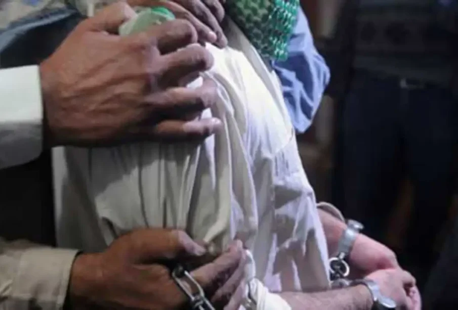 بچیوں کی غیراخلاقی وڈیوز بناکربلیک میل کرنےوالااستادگرفتار