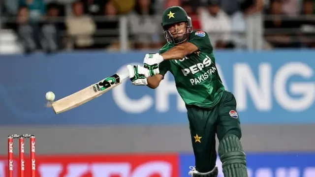 اوپنر حسن نواز نے ٹی ٹونٹی سیریز میں بدترین ریکارڈبناڈالا