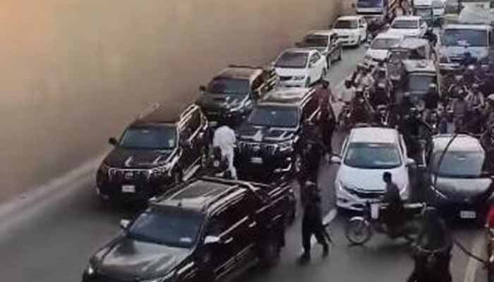 سیکیورٹی گارڈزکاشہری پرتشدد ، سیکیورٹی کمپنی سیل