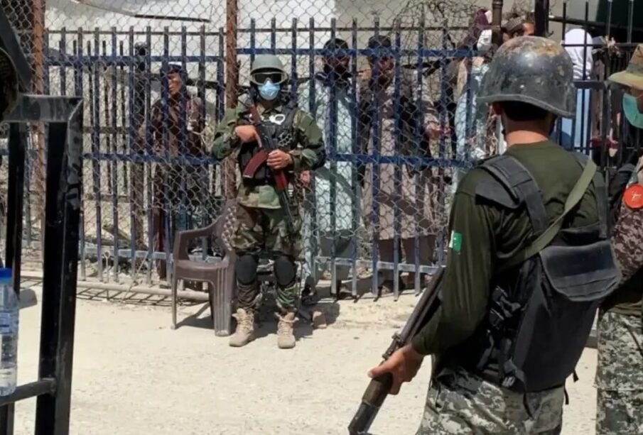 پاکستان اور افغان افواج کےدرمیان جھڑپیں تاحال جاری