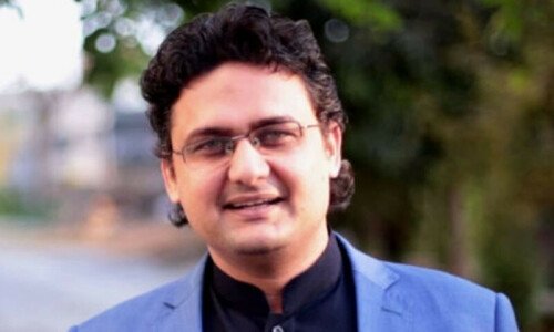 فیصل جاوید کودائر مقدمات میں گرفتار نہ کرنےکا حکم