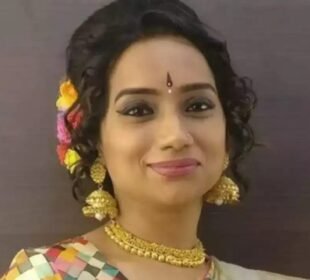 بھارت کی معروف گلوکارہ کی خودکشی کی کوشش ، ہسپتال داخل