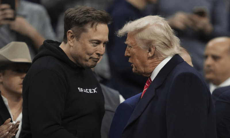 ایلون مسک نےٹرمپ کوبیچ راستےچھوڑنےکافیصلہ کرلیا