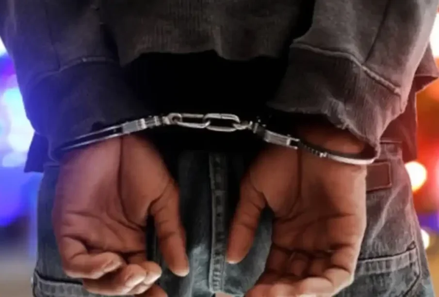 دوسال قبل اغواء ہونےوالی 4سالہ بچی کویت سےبرآمد 1 دوسال قبل اغواء ہونےوالی 4سالہ بچی کویت سےبرآمد