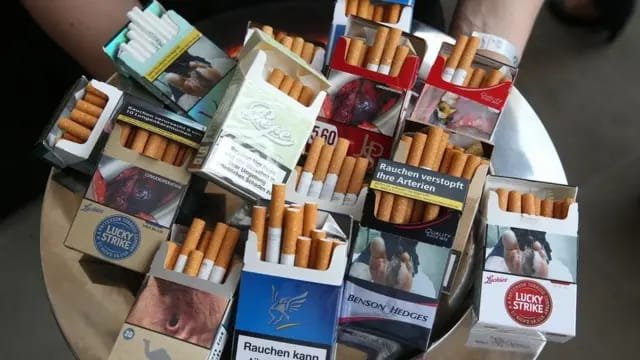 تمباکو نوشی پر ٹیکسز لگانے کی قرارداد منظور 1 تمباکو نوشی پر ٹیکسز لگانے کی قرارداد منظور