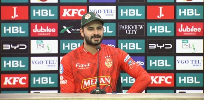 اپنی نظر اتارتا رہتا ہوں کیونکہ مجھے نظر لگ جاتی ہے