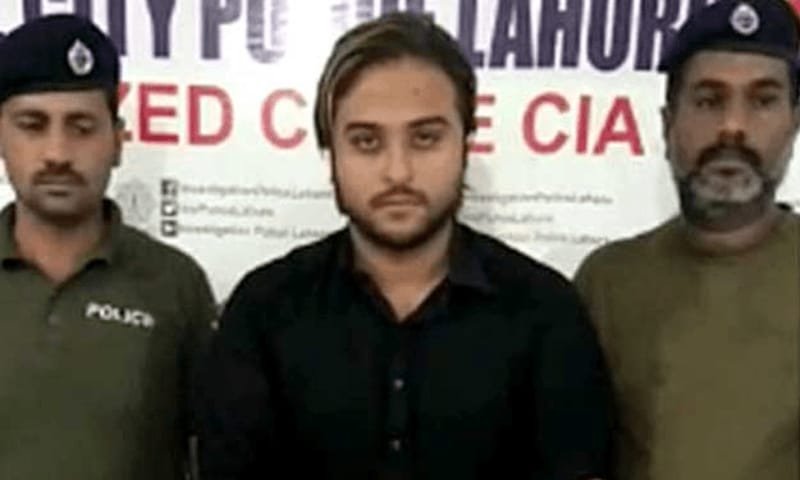 سوشل میڈیا پر پولیس یونیفارم کی تضحیک ٹک ٹاکر گرفتار