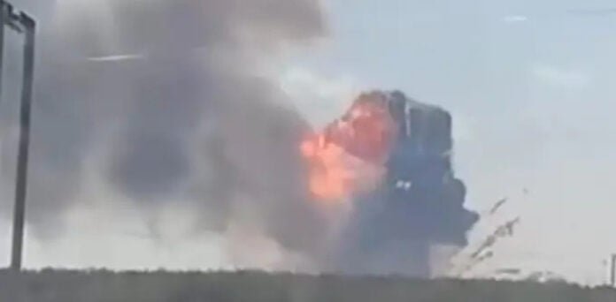 ماسکو ، اسلحہ گودام میں آگ لگ گئی