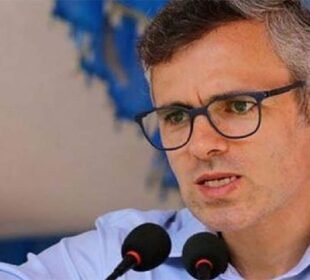 بھارتی فوج کشمیر میں معصوم لوگوں کو نشانہ بنا رہی ہے 1 بھارتی فوج کشمیر میں معصوم لوگوں کو نشانہ بنا رہی ہے