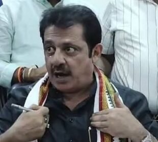 مودی اجازت دے تو پاکستان پر خودکش حملہ کرنے کے لیے تیار ہوں