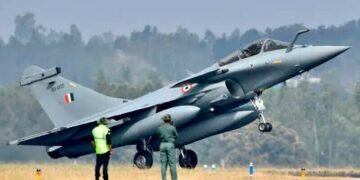 رافیل کی ڈیل مودی کے گلے کی ہڈی بن گئی