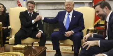 بیوی سے تھپڑ کھانے پر ٹرمپ کا میکرون کو انوکھا مشورہ