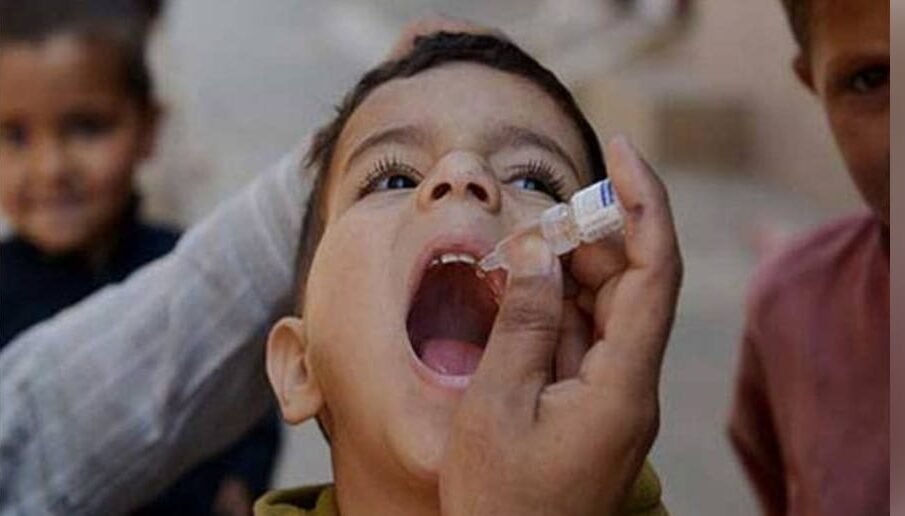 پاکستان سے پولیو کے خاتمے کے لیے منفرد مہم شروع 1 پاکستان سے پولیو کے خاتمے کے لیے منفرد مہم شروع