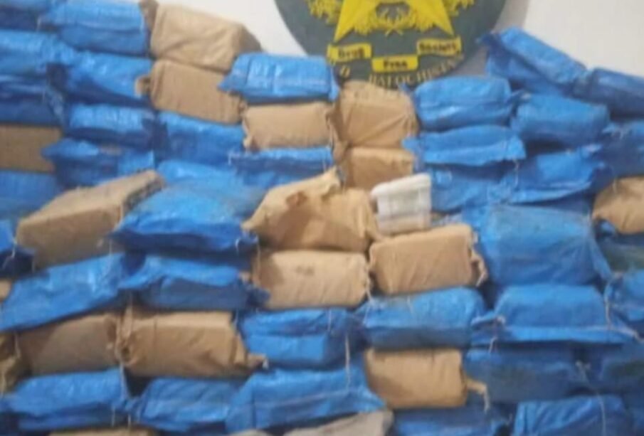 ائیرپورٹ پر مسافر کے پیٹ سے کوکین برآمد