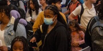 امریکہ نے 12 ممالک پر سفری پابندی عائد کر دی