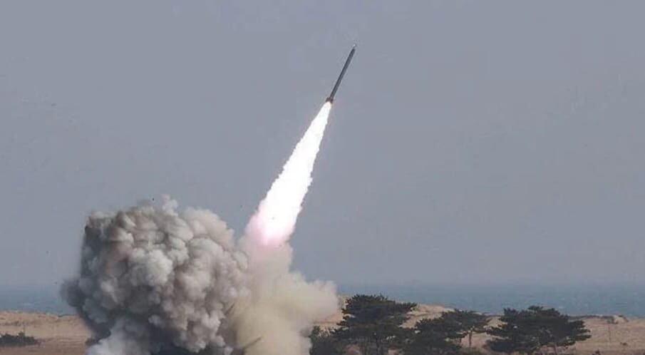 یمن کا اسرائیل پر میزائل حملہ 1 یمن کا اسرائیل پر میزائل حملہ