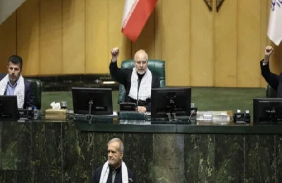 ایرانی پارلیمنٹ میں " پاکستان تشکر تشکر" کے نعرے لگ گئے