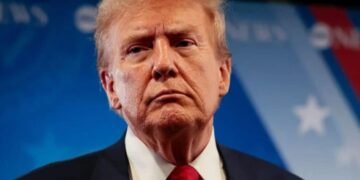 ایران کے ہاتھ سے بم چھین لیا ہے