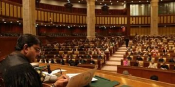 پنجاب اسمبلی میں پھر گھڑی چوری کی گونج 2 پنجاب اسمبلی میں پھر گھڑی چوری کی گونج