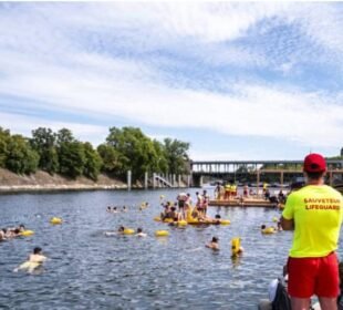 100 سال بعد شہریوں کو نہانے کی اجازت مل گئی