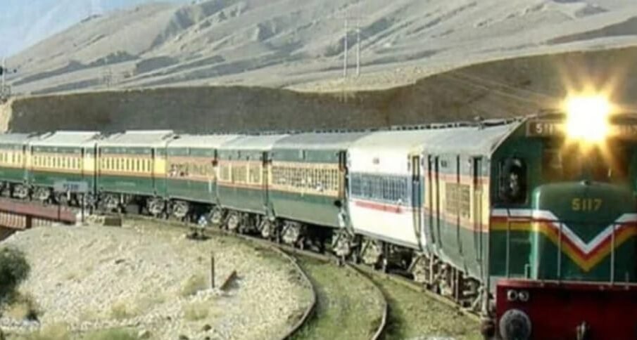 کوئٹہ سے کراچی اور پشاور جانے والی ٹرینیں ملتوی