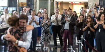 ایک ہی دن میں 1300 ملازمین برطرف