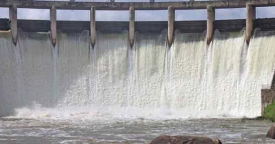 پانی کی سطح بلند ہونے پر راول ڈیم کے سپل ویز کھول دیے گئے 1 پانی کی سطح بلند ہونے پر راول ڈیم کے سپل ویز کھول دیے گئے