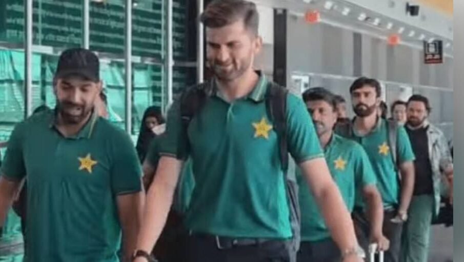 ویسٹ انڈیز کے خلاف سیریز کے لیے پاکستانی ٹیم امریکہ پہنچ گئی
