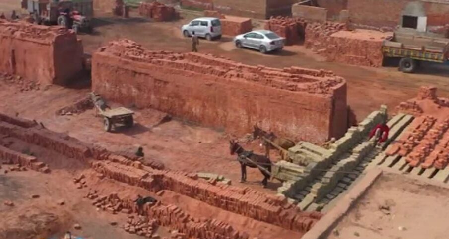 پاکستان میں پہلی بار ماحول دوست اینٹیں تیار