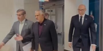 نائب وزیراعظم اسحاق ڈارسعودی عرب پہنچ گئے